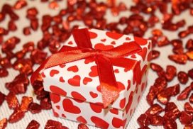 romantic-gifts-272x182