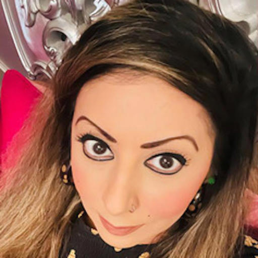 Rayani is a clairvoyant psychic and empath offering Tarot, Oracle, and Angel card readings to provide divine guidance, healing, and life clarity.